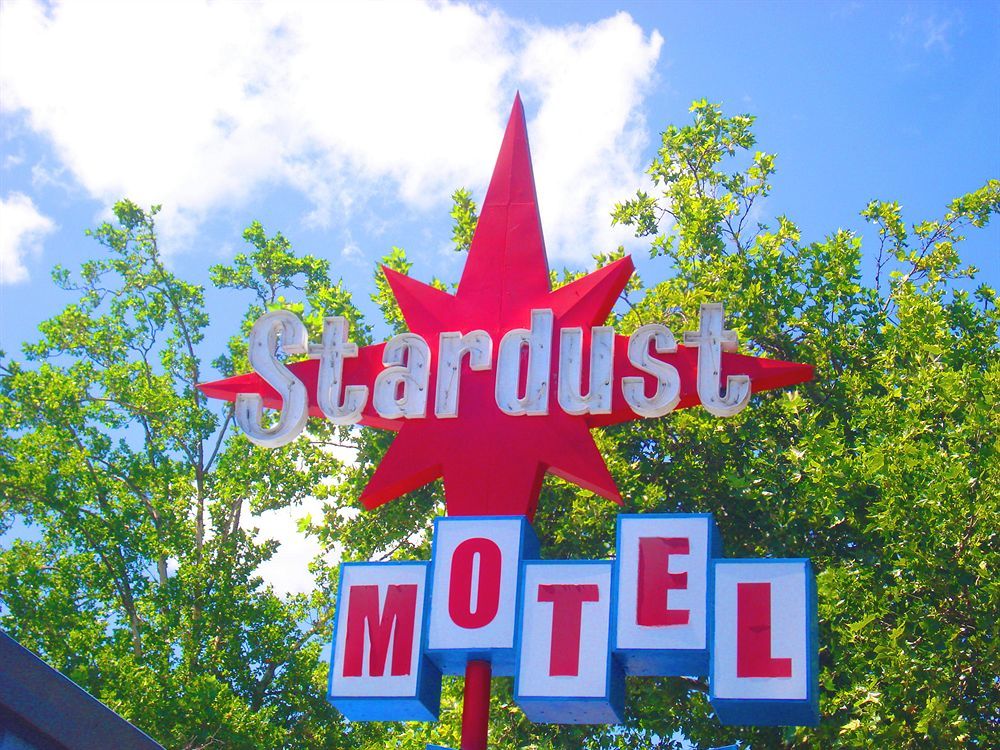 Stardust Motel 2*